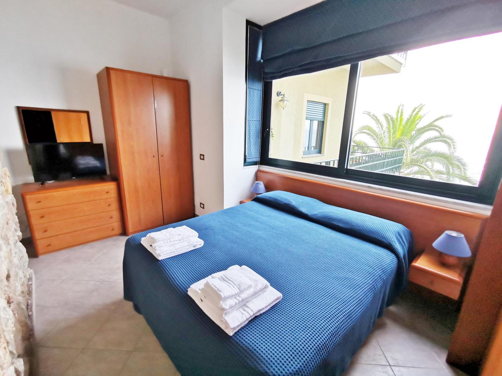 Villa Anita Apartments Capo d'Orlando Phòng bức ảnh