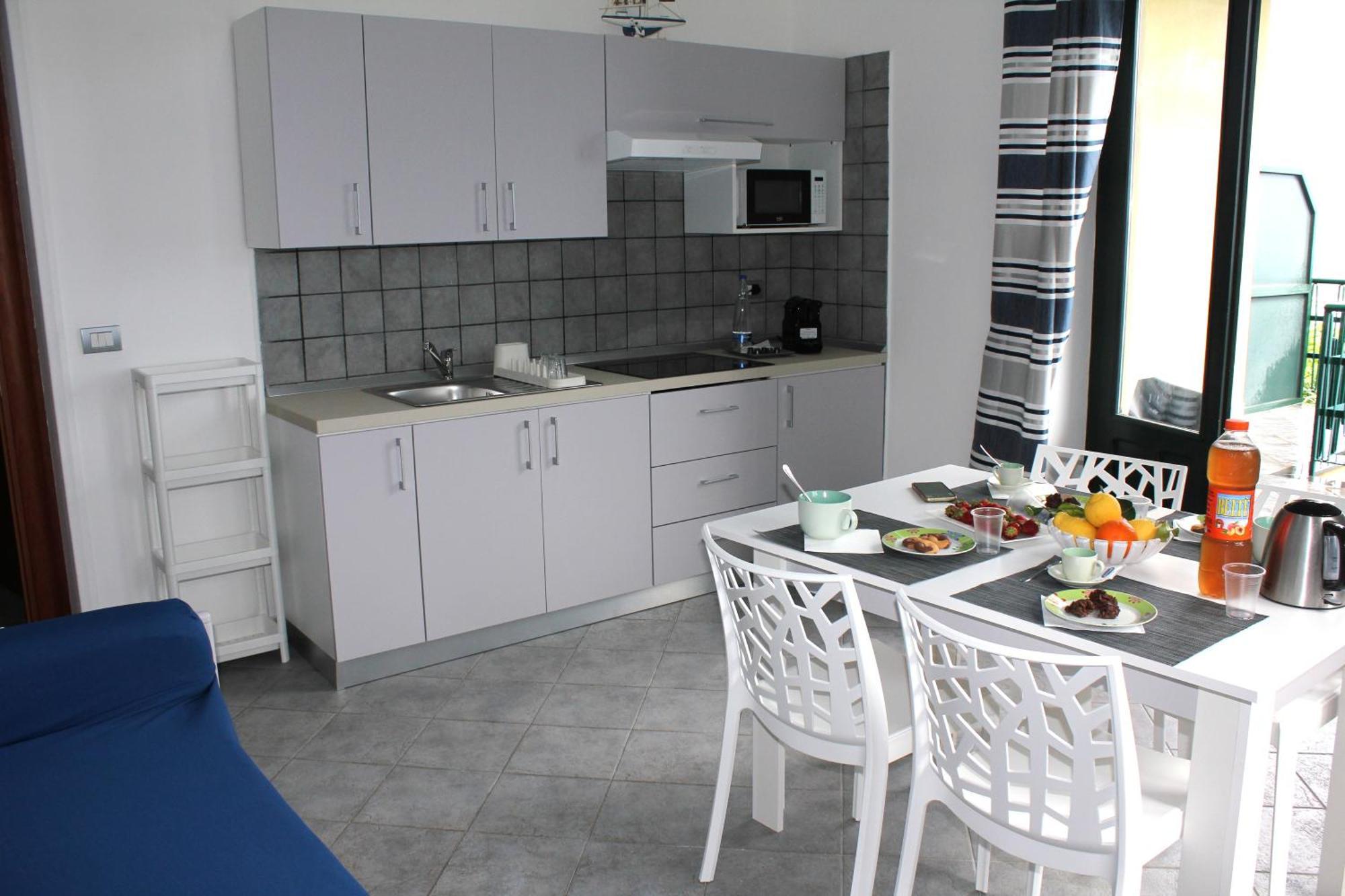 Villa Anita Apartments Capo d'Orlando Ngoại thất bức ảnh